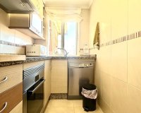 Herverkoop - Appartement / flat - Torrevieia - Center
