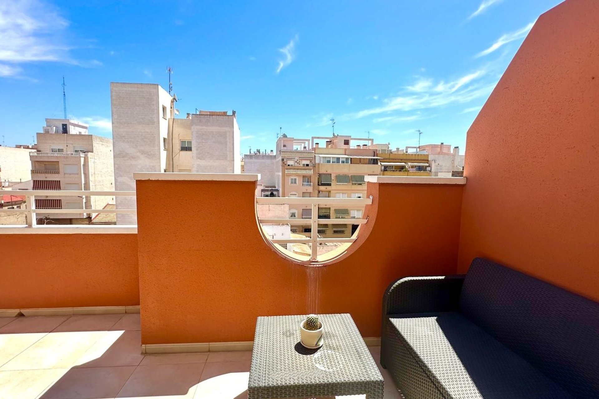 Herverkoop - Appartement / flat - Torrevieia - Center