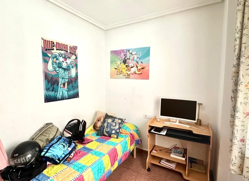 Herverkoop - Appartement / flat - Torrevieia - Center