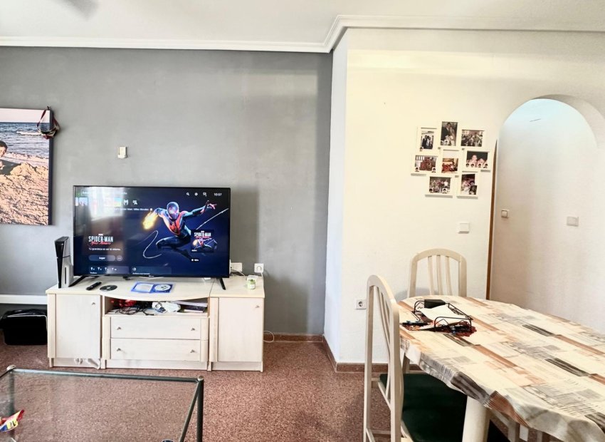 Herverkoop - Appartement / flat - Torrevieia - Center