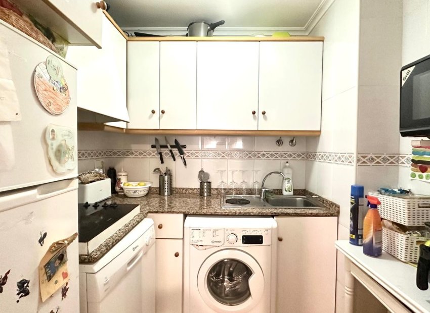 Herverkoop - Appartement / flat - Torrevieia - Center