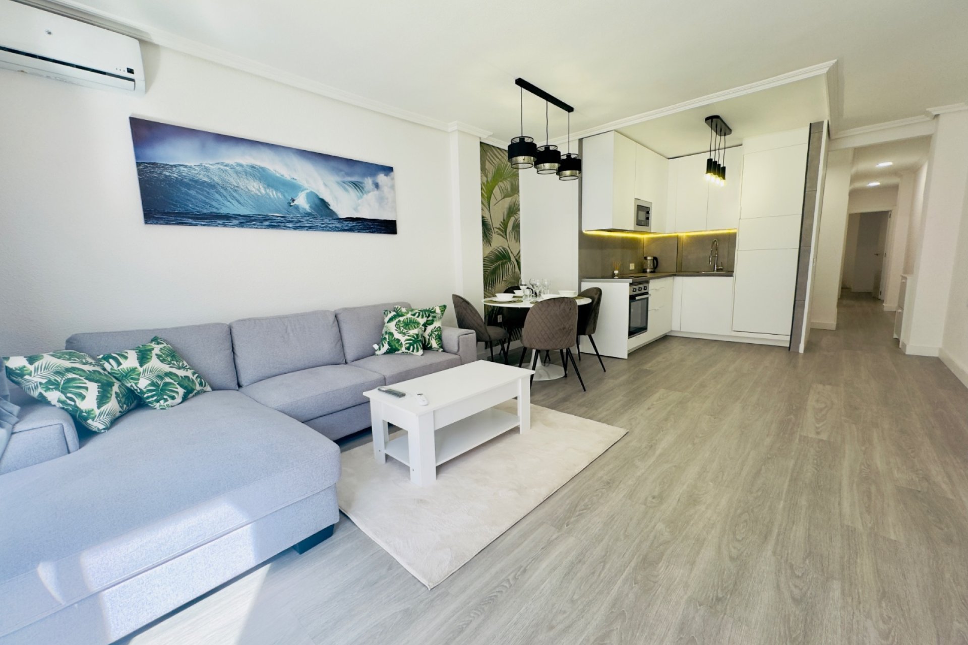 Herverkoop - Appartement / flat - Torrevieia - Center