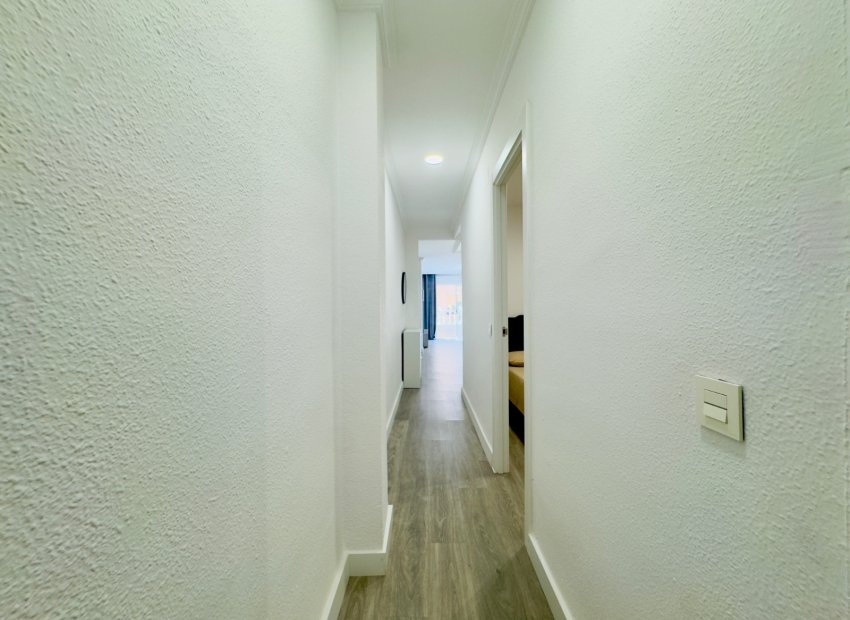 Herverkoop - Appartement / flat - Torrevieia - Center