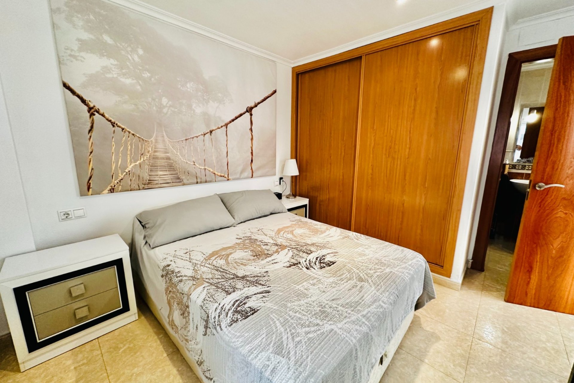 Herverkoop - Appartement / flat - Torrevieia - Center