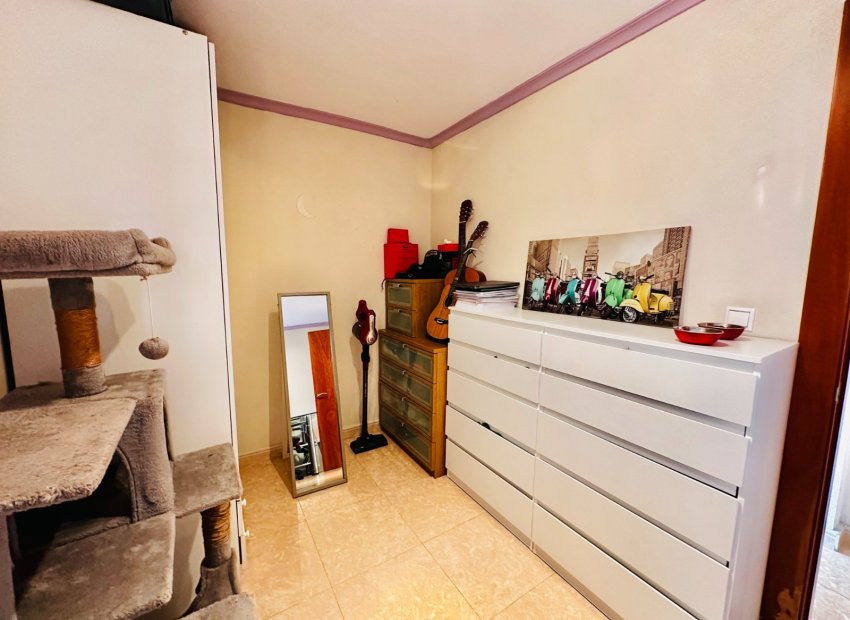 Herverkoop - Appartement / flat - Torrevieia - Center