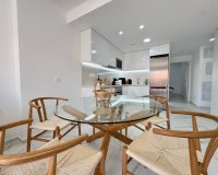 Herverkoop - Appartement / flat - Torrevieia - Center
