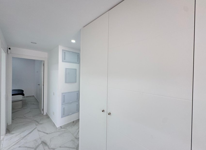 Herverkoop - Appartement / flat - Torrevieia - Center