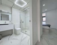 Herverkoop - Appartement / flat - Torrevieia - Center