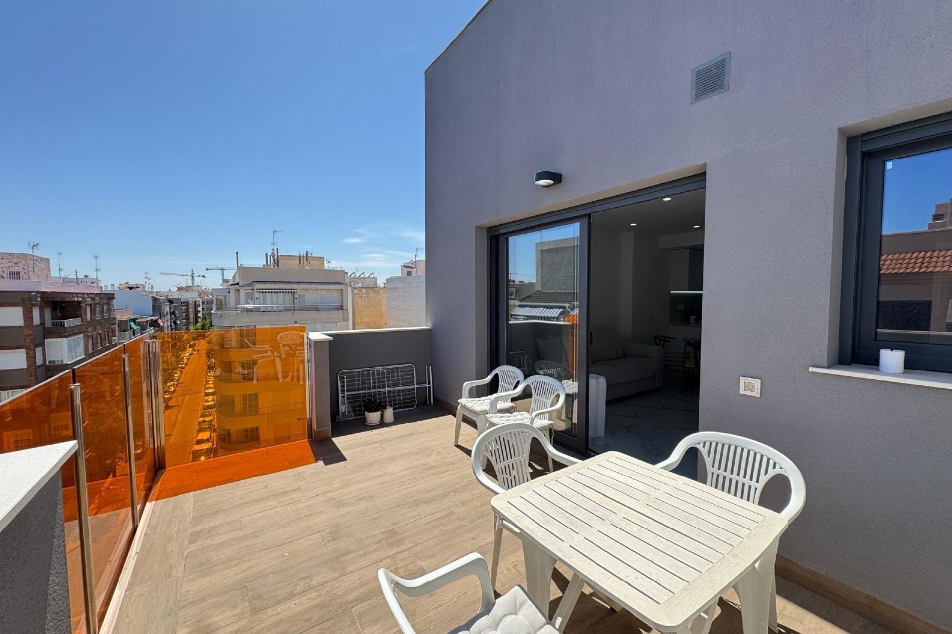 Herverkoop - Appartement / flat - Torrevieia - Center