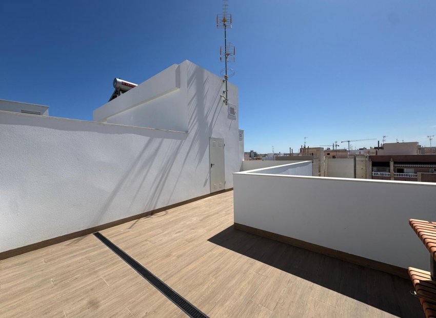 Herverkoop - Appartement / flat - Torrevieia - Center