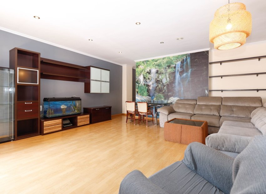 Herverkoop - Appartement / flat - Torrevieia - Center