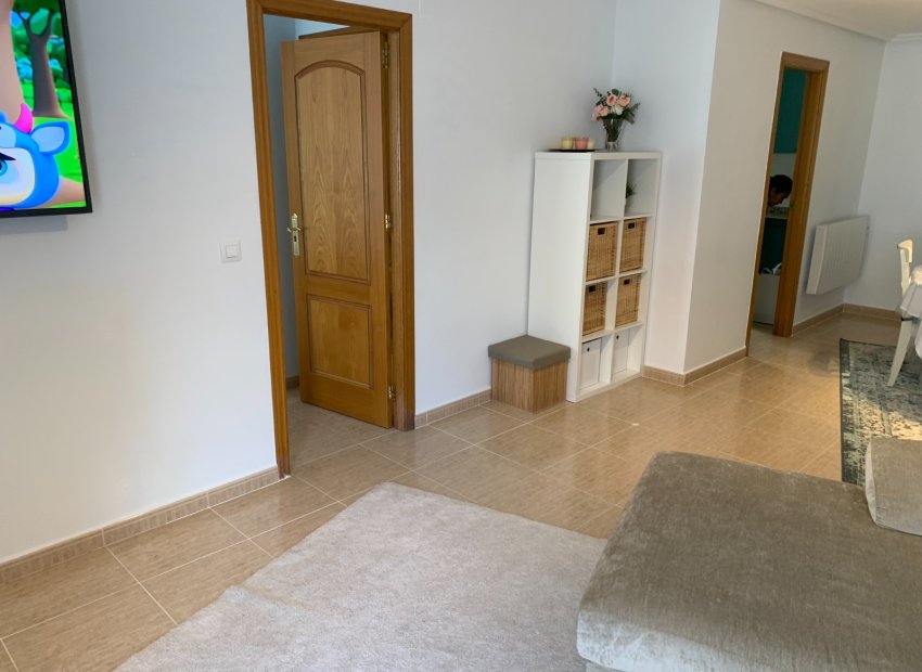 Herverkoop - Appartement / flat - Torrevieia - Center