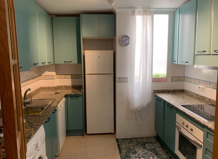 Herverkoop - Appartement / flat - Torrevieia - Center