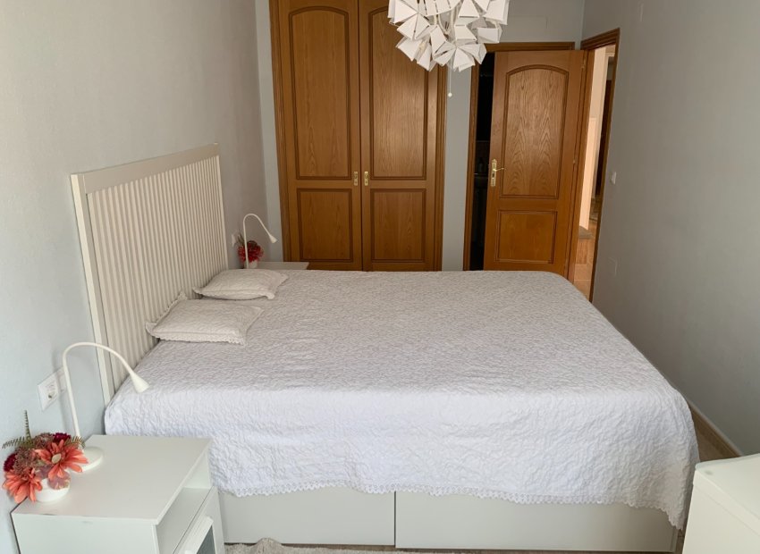 Herverkoop - Appartement / flat - Torrevieia - Center
