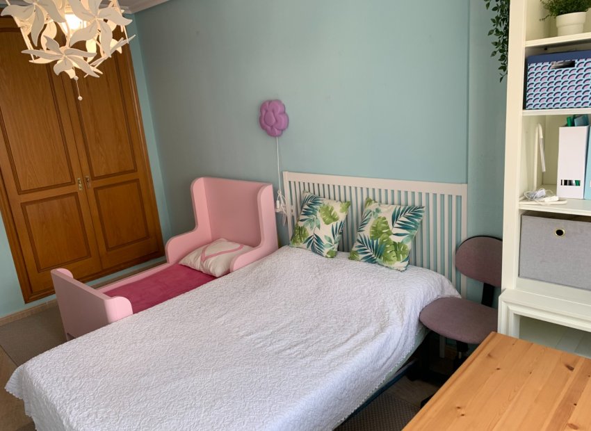 Herverkoop - Appartement / flat - Torrevieia - Center