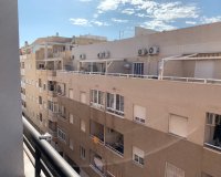 Herverkoop - Appartement / flat - Torrevieia - Center
