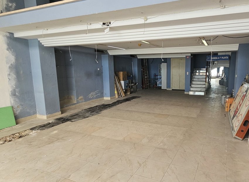 Herverkoop - Appartement / flat - Torrevieia - Center