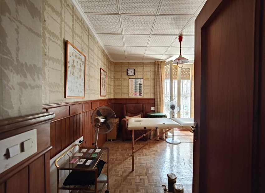 Herverkoop - Appartement / flat - Torrevieia - Center