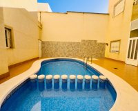 Herverkoop - Appartement / flat - Torrevieia - Center