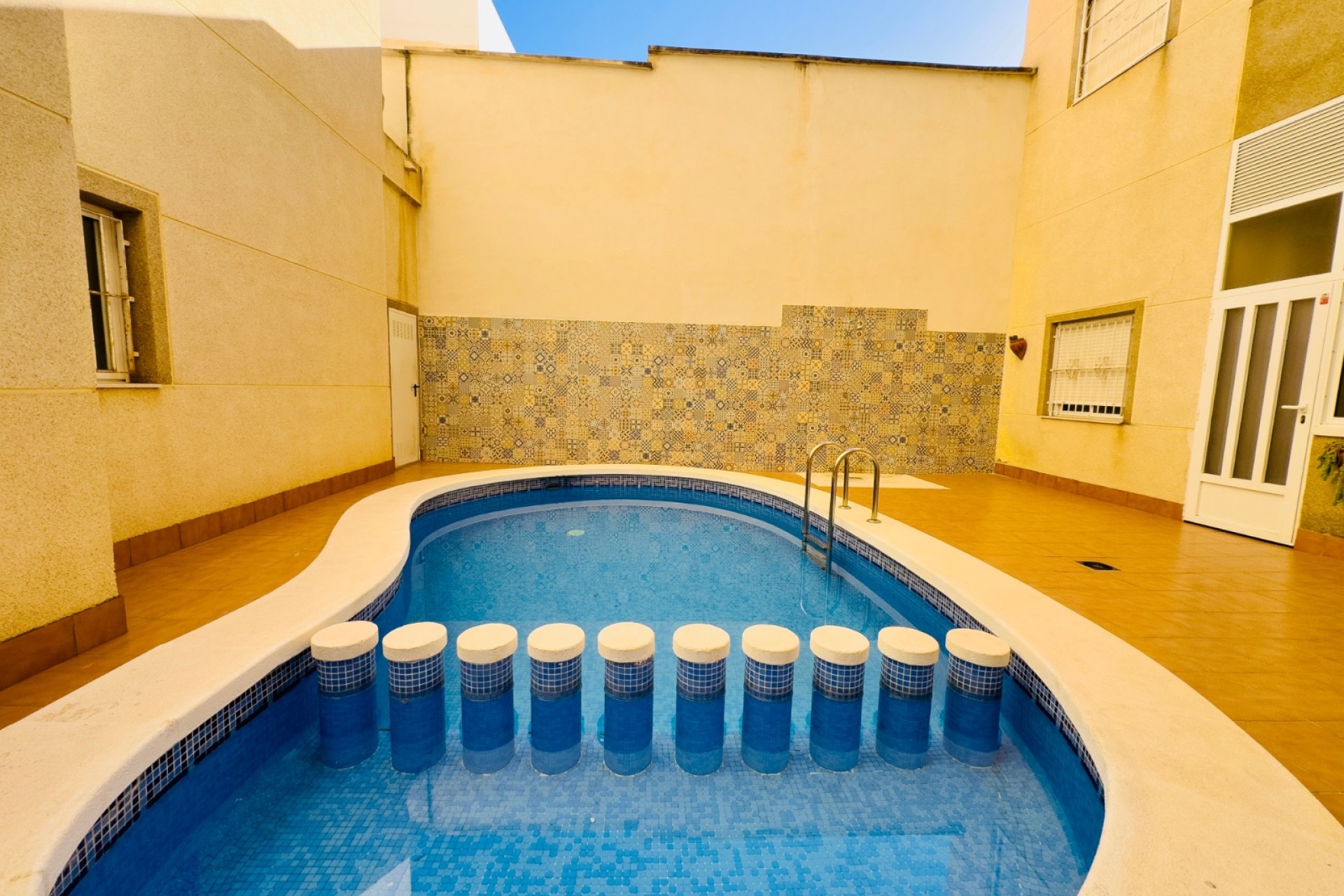 Herverkoop - Appartement / flat - Torrevieia - Center