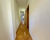 Herverkoop - Appartement / flat - Torrevieia - Center