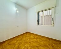 Herverkoop - Appartement / flat - Torrevieia - Center