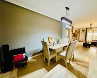 Herverkoop - Appartement / flat - Torrevieia - Center