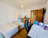 Herverkoop - Appartement / flat - Torrevieia - Center