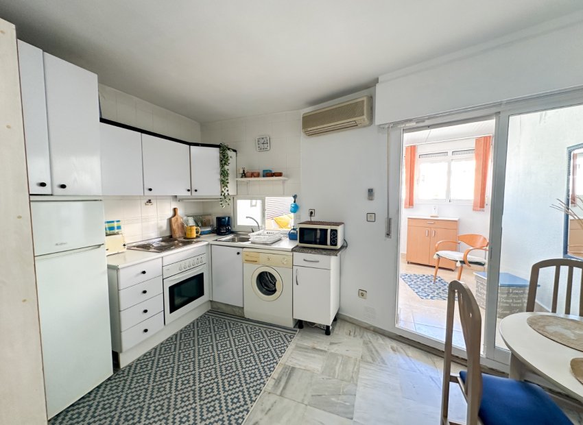 Herverkoop - Appartement / flat - Torrevieia - Center