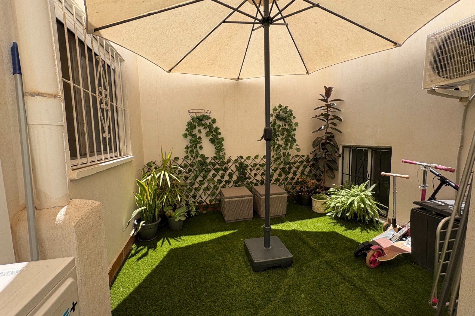 Herverkoop - Appartement / flat - Torrevieia - Center