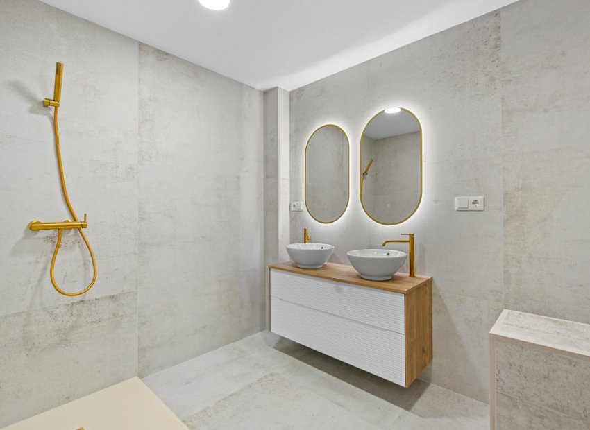 Herverkoop - Appartement / flat - Torrevieia - El Acequión - Los Náufragos