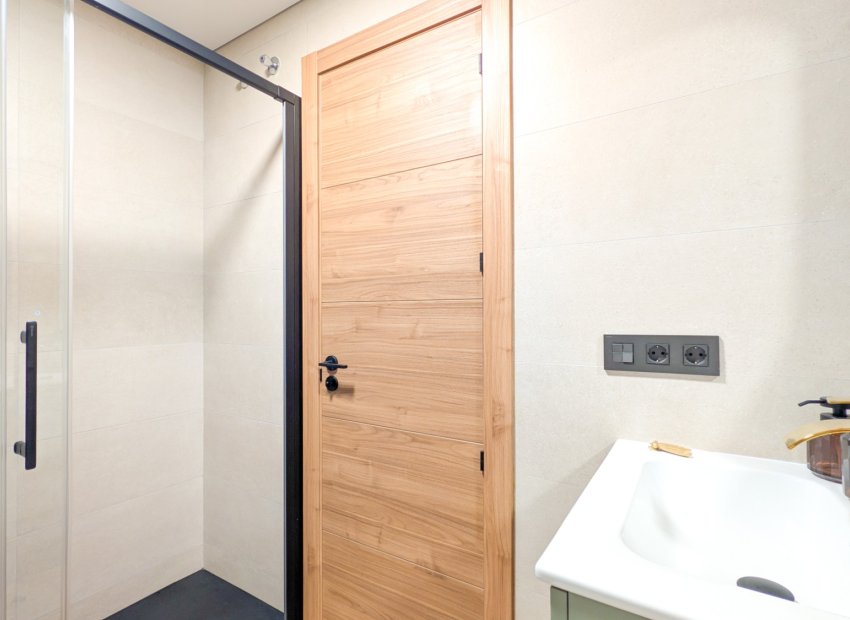 Herverkoop - Appartement / flat - Torrevieia - El Acequión - Los Náufragos