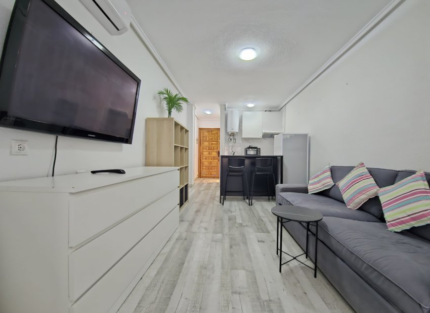 Herverkoop - Appartement / flat - Torrevieia - El Chaparral
