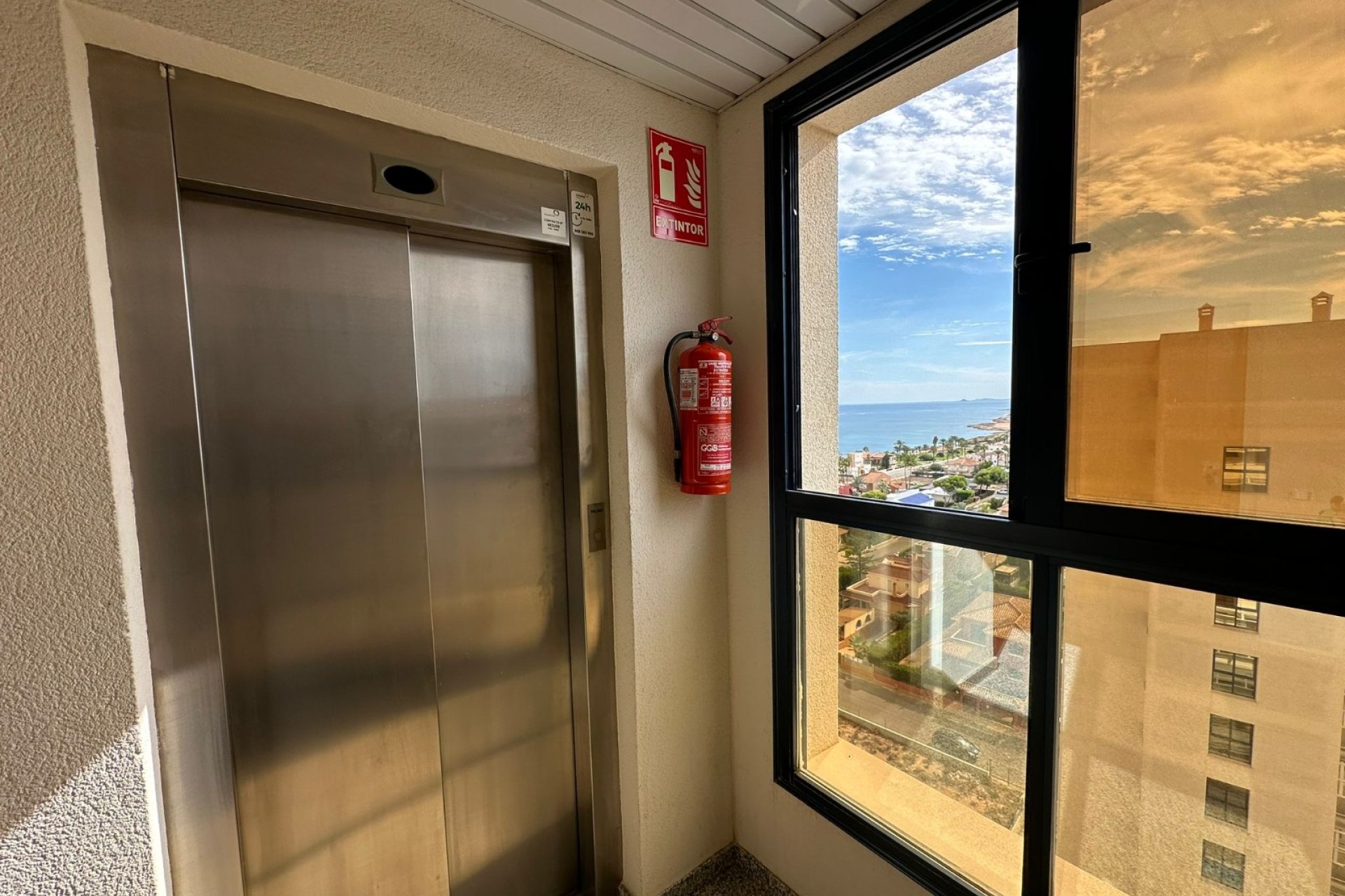 Herverkoop - Appartement / flat - Torrevieia - La Veleta