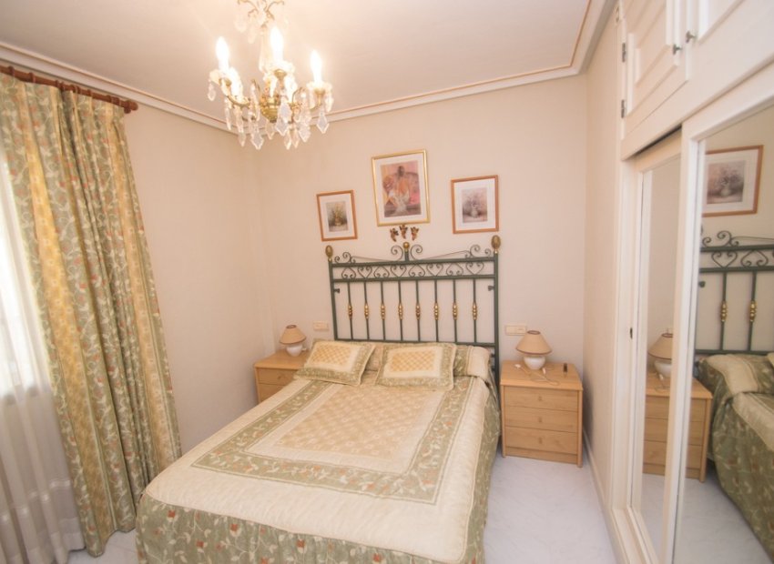 Herverkoop - Appartement / flat - Torrevieia - La Veleta