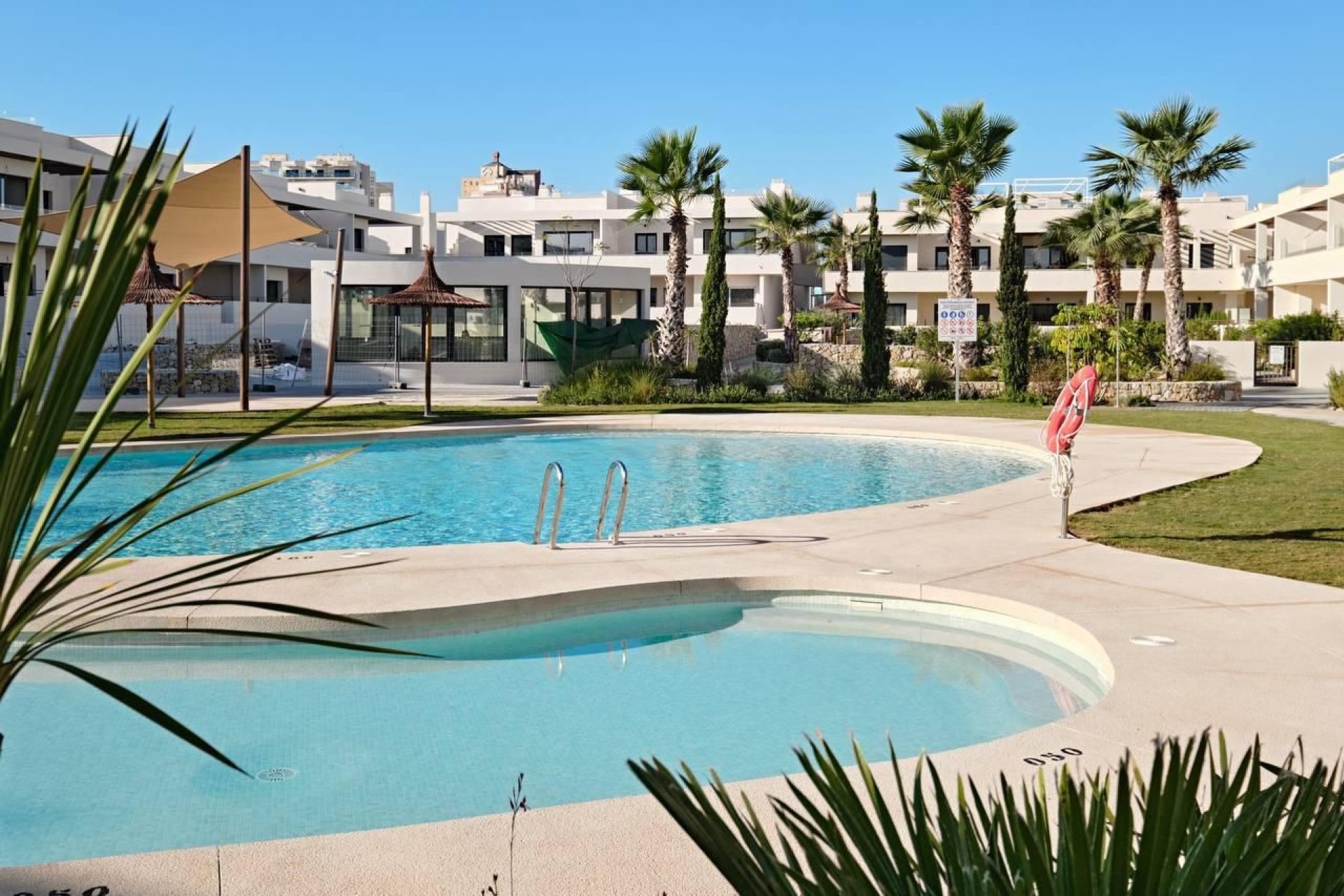Herverkoop - Appartement / flat - Torrevieia - La Veleta