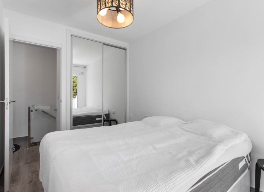 Herverkoop - Appartement / flat - Torrevieia - Lago Jardin