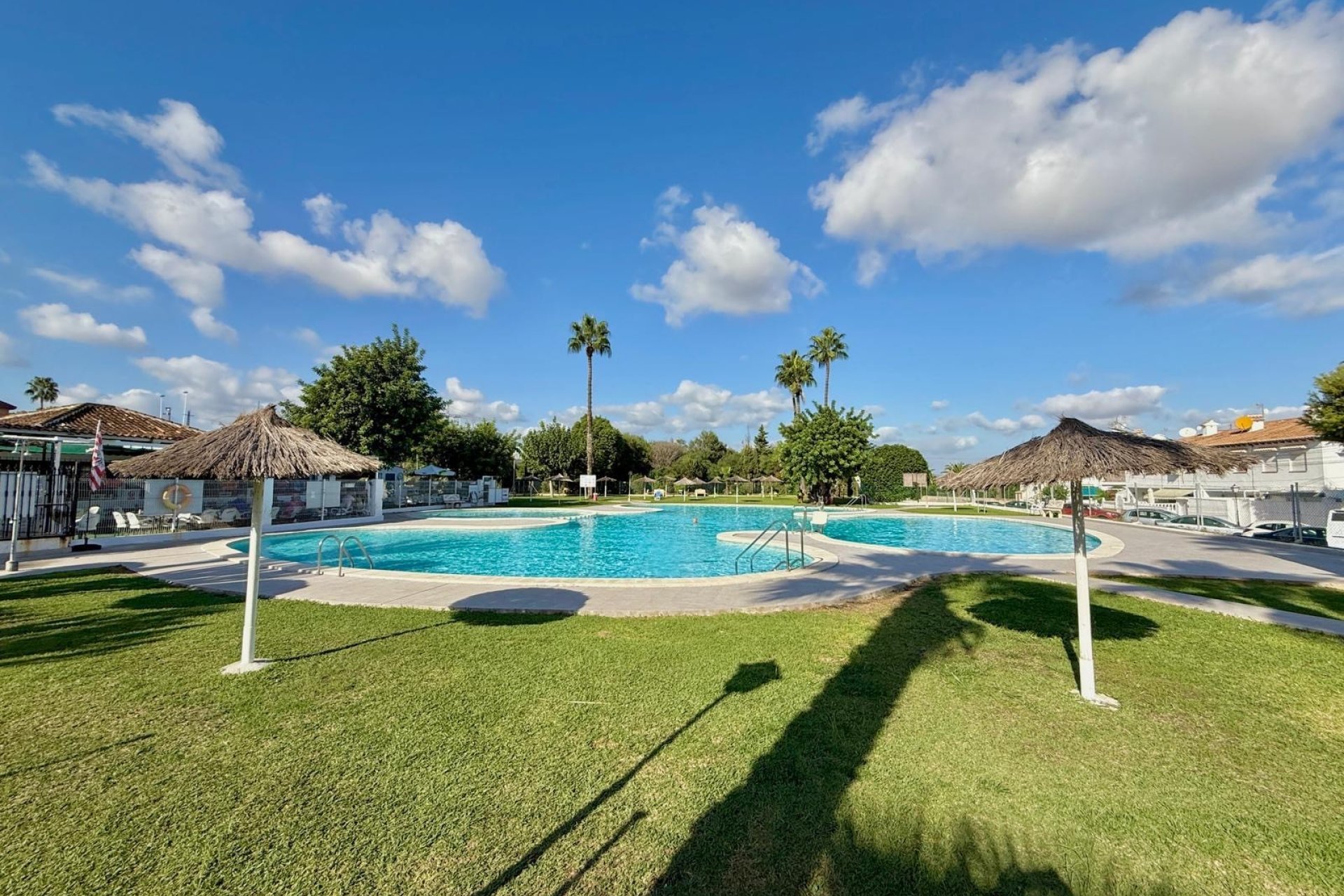 Herverkoop - Appartement / flat - Torrevieia - Los Balcones