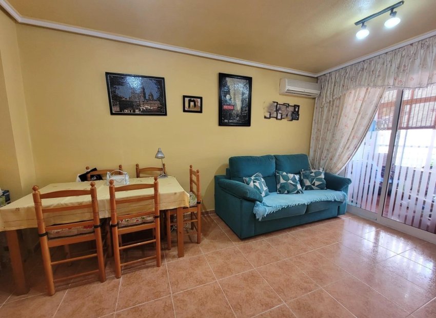 Herverkoop - Appartement / flat - Torrevieia - Nueva Torrevieja