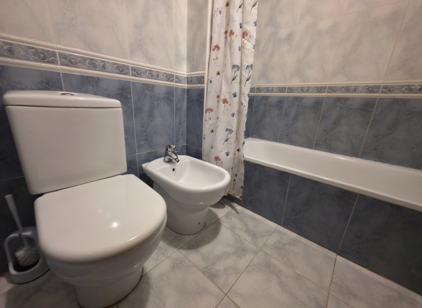 Herverkoop - Appartement / flat - Torrevieia - Paseo maritimo