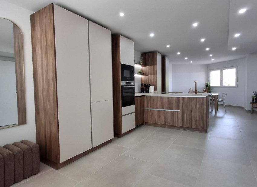 Herverkoop - Appartement / flat - Torrevieia - Playa Acequion