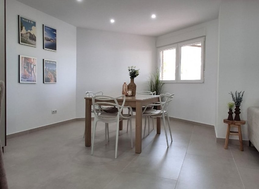 Herverkoop - Appartement / flat - Torrevieia - Playa Acequion