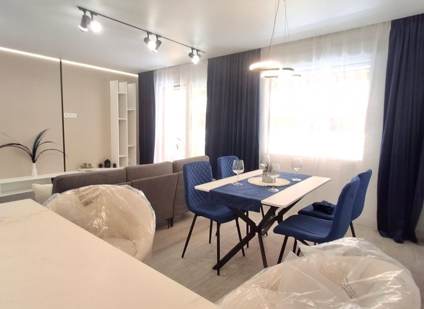 Herverkoop - Appartement / flat - Torrevieia - Playa Acequion