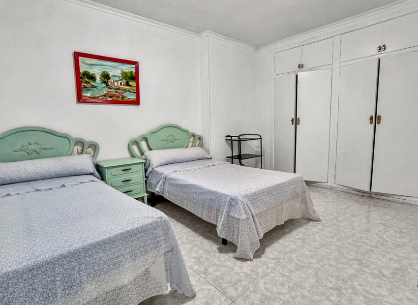 Herverkoop - Appartement / flat - Torrevieia - Playa de los Locos