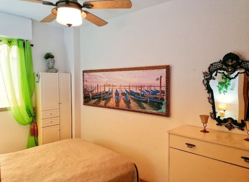 Herverkoop - Appartement / flat - Torrevieia - Playa del Cura