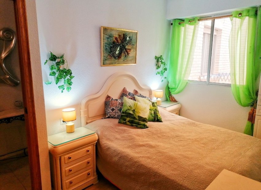 Herverkoop - Appartement / flat - Torrevieia - Playa del Cura