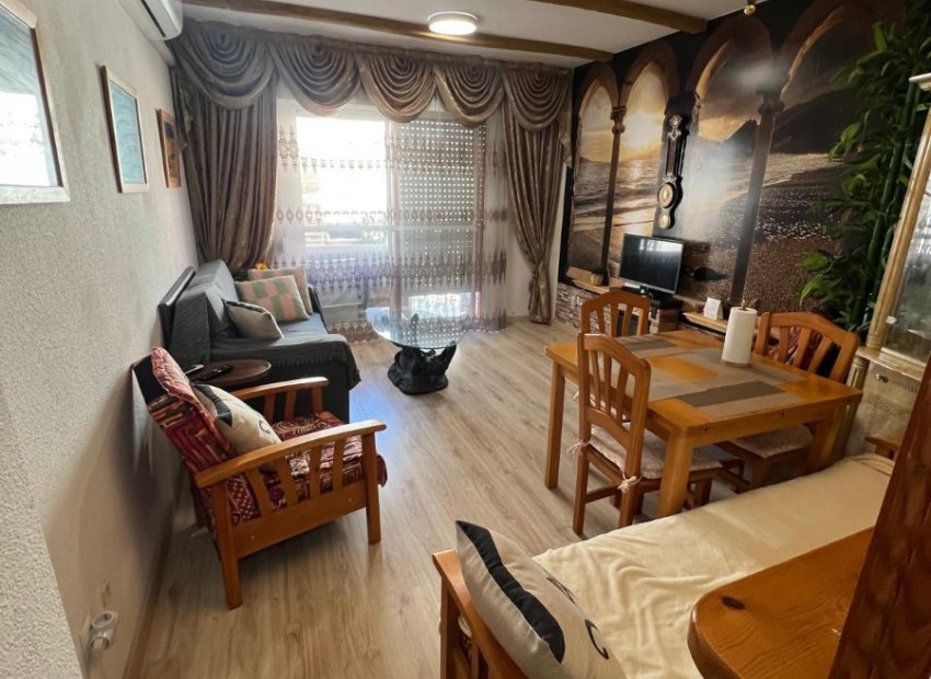 Herverkoop - Appartement / flat - Torrevieia - Playa del Cura