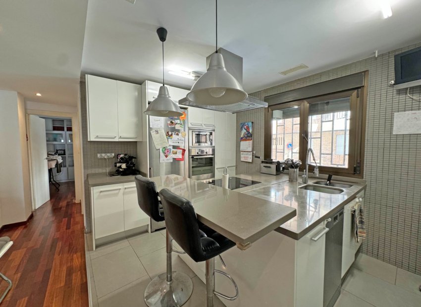 Herverkoop - Appartement / flat - Torrevieia - Playa del Cura