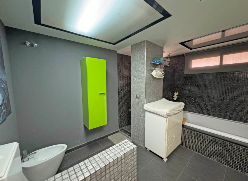 Herverkoop - Appartement / flat - Torrevieia - Playa del Cura