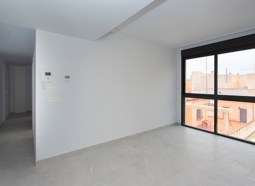 Herverkoop - Appartement / flat - Torrevieia - Playa del Cura